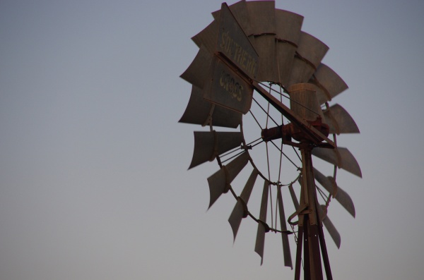 Flinders Ranges - Windmill

