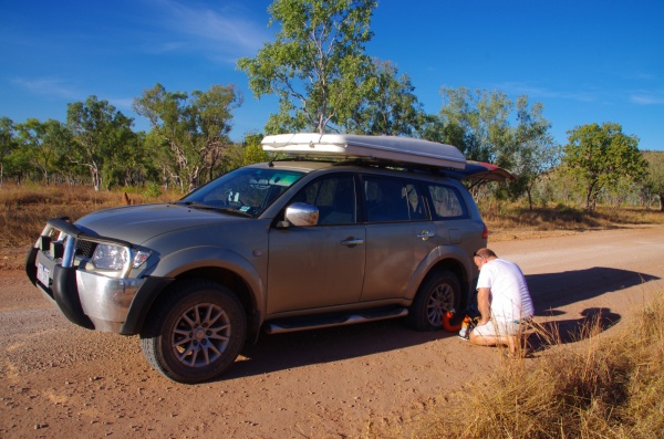 Flat tyre - Buchanan Hwy - Dont Buy Cooper Tyres..!

