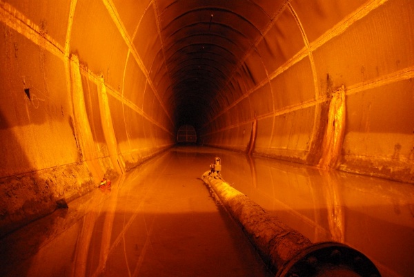 Darwin - Oil tunnels
